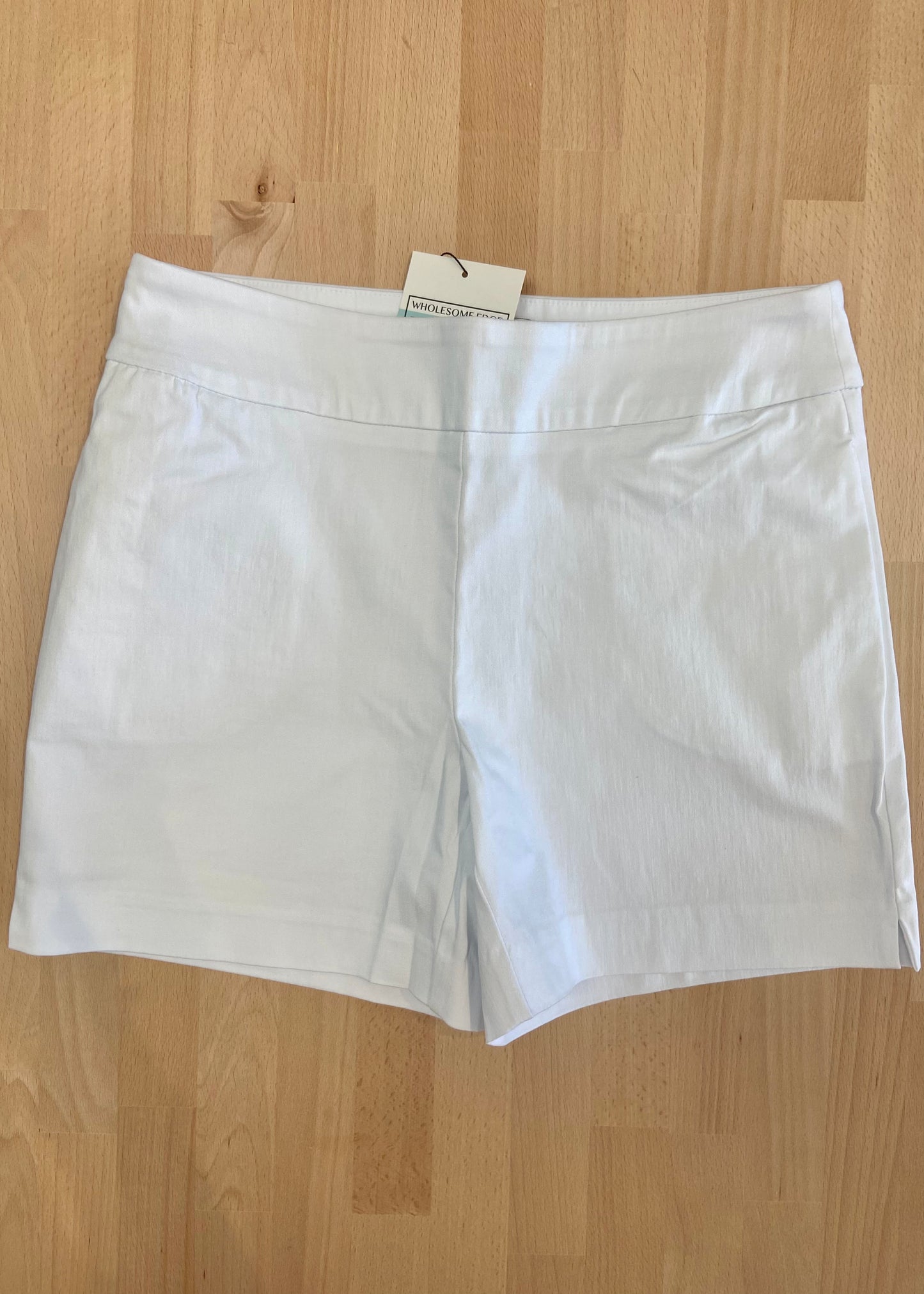 Fit Like a Dream Pull On Shorts - 5" White